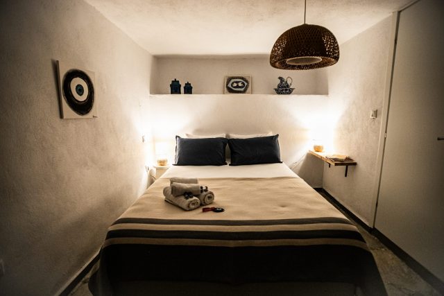 15. BEDROOM_036