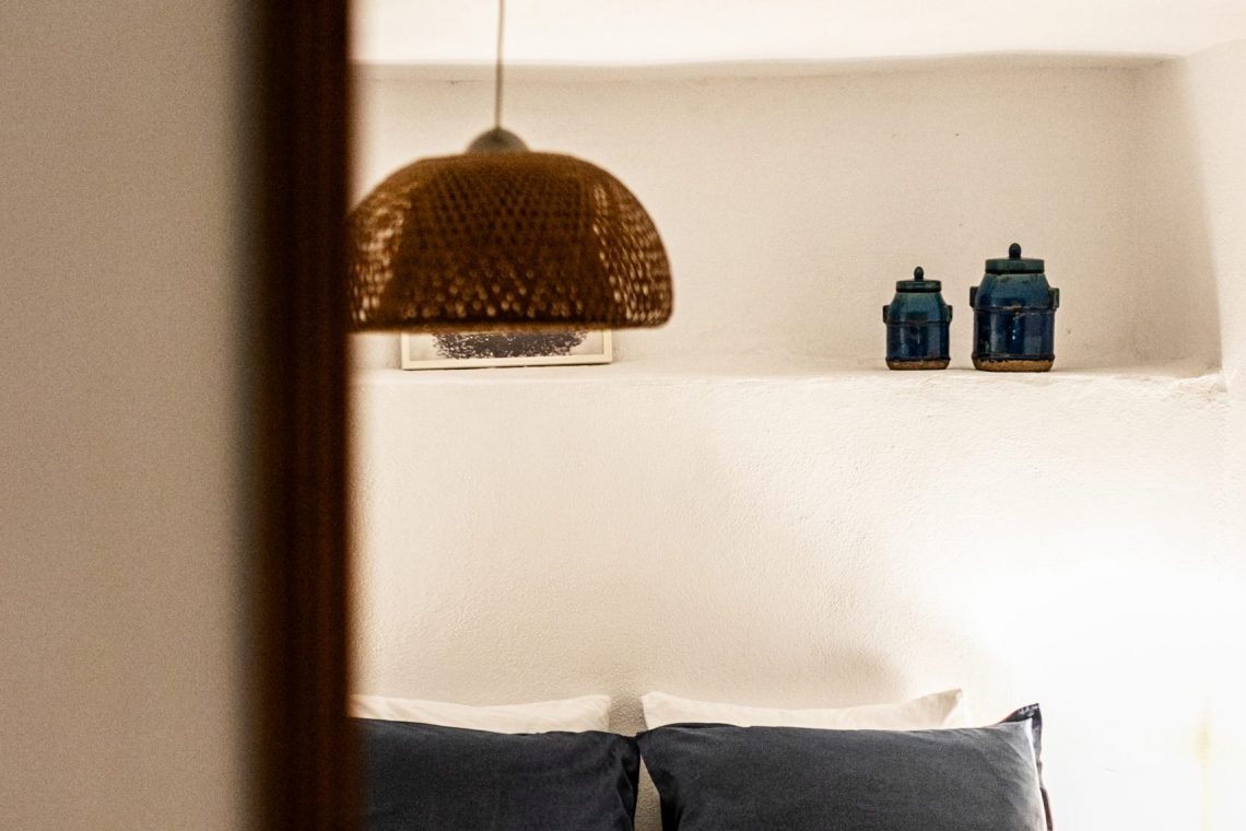 16. BEDROOM_033